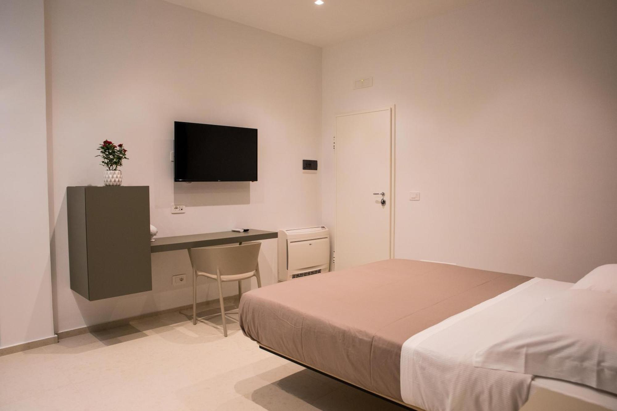 Your House Rooms 3 Conversano Exterior photo