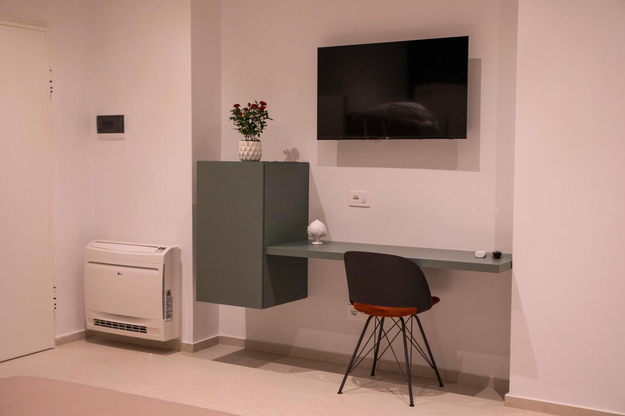 Your House Rooms 3 Conversano Exterior photo
