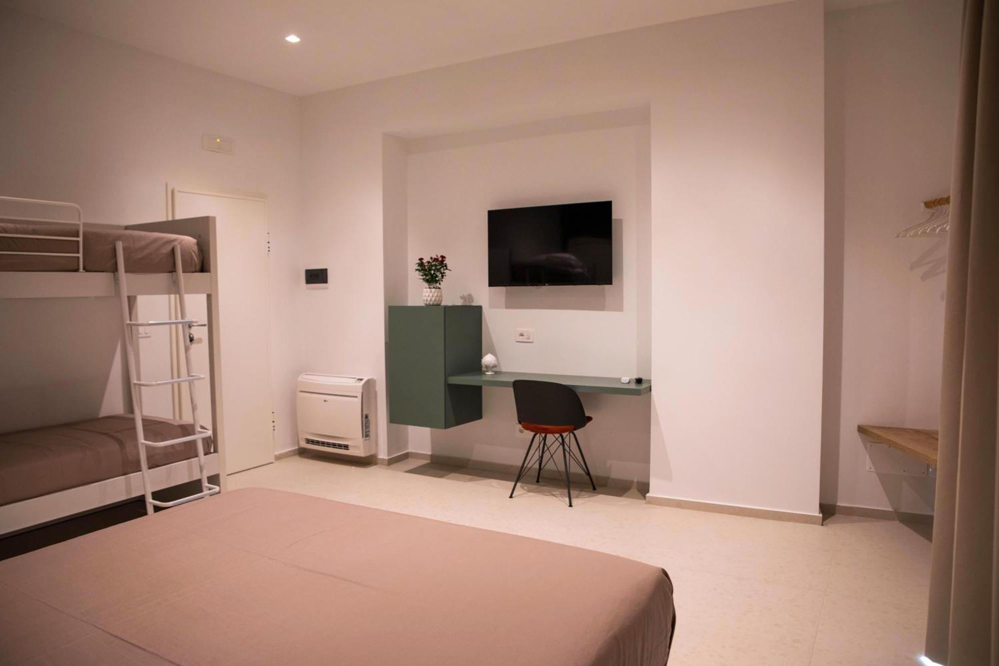 Your House Rooms 3 Conversano Exterior photo